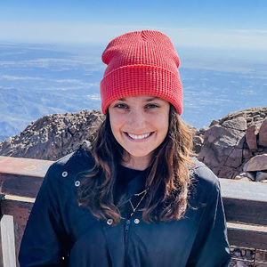 Meet your Posher, Alyssa